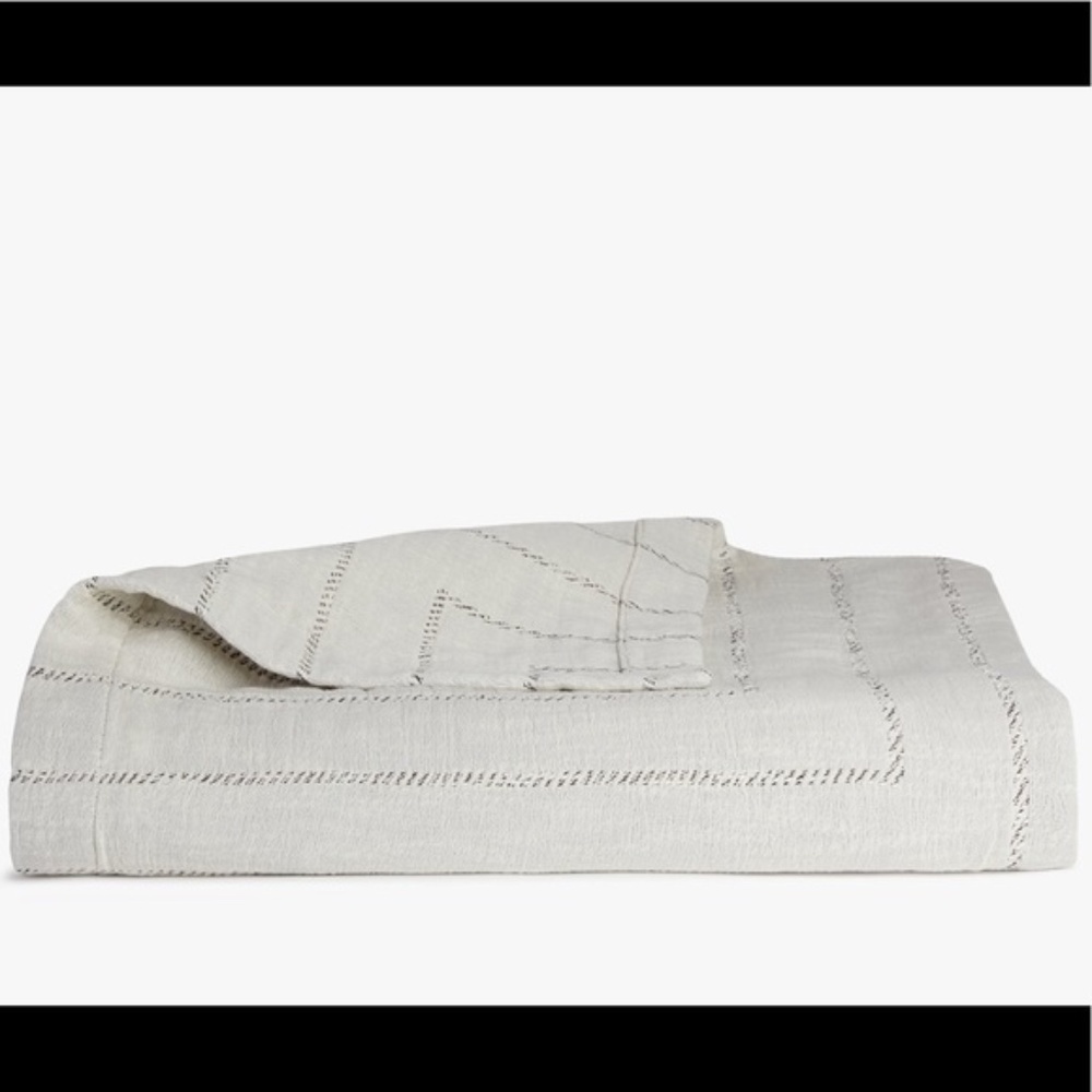 ISO Parachute Maze Coverlet